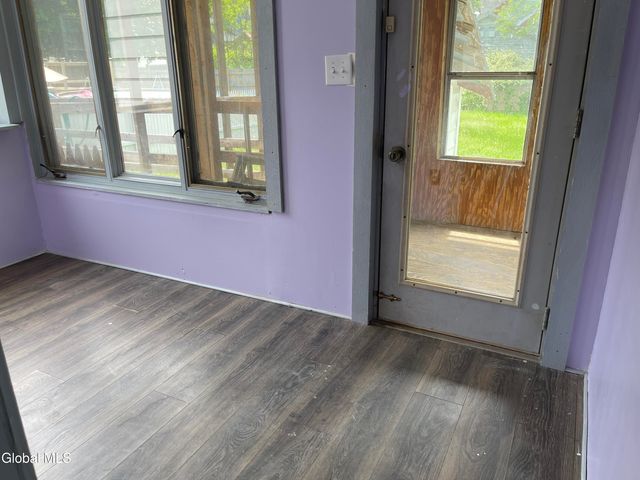 22 3rd Avenue, Hudson Falls, NY 12839