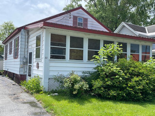 22 3rd Avenue, Hudson Falls, NY 12839