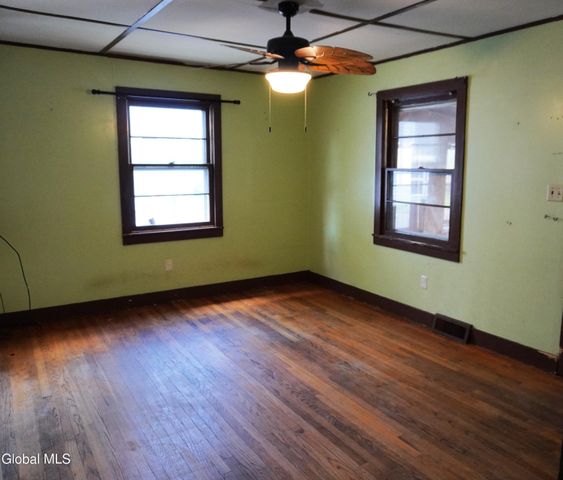 22 3rd Avenue, Hudson Falls, NY 12839