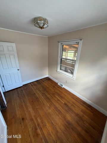 22 3rd Avenue, Hudson Falls, NY 12839