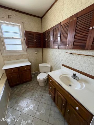 22 3rd Avenue, Hudson Falls, NY 12839