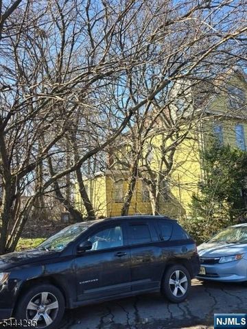 526-528 Union Avenue, Irvington, NJ 07111
