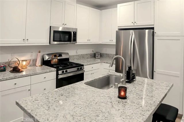 960 N Tangent Privado 303, Ontario, CA 91764