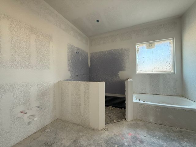 160 Oak Grove Way, Springtown, TX 76082