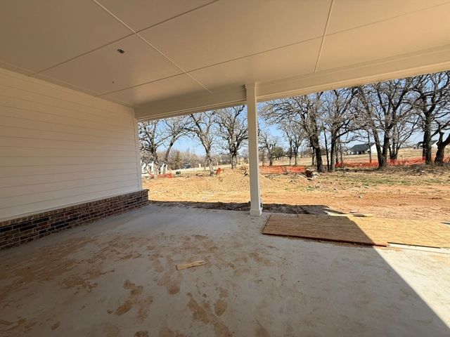 160 Oak Grove Way, Springtown, TX 76082