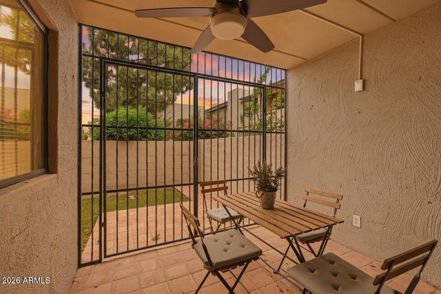 4201 E CAMELBACK Road 41, Phoenix, AZ 85018