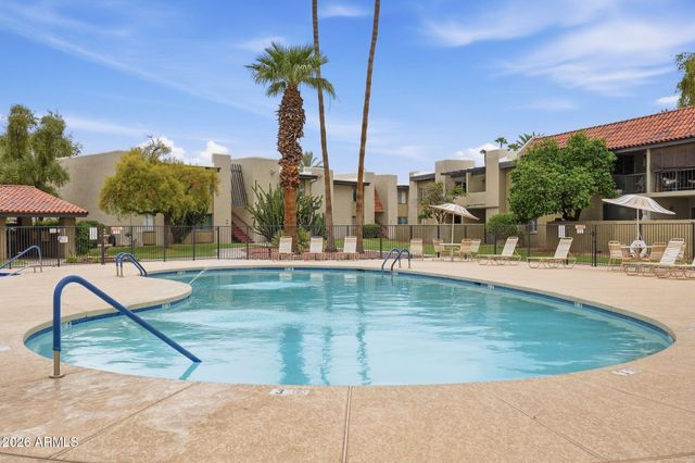 4201 E CAMELBACK Road 41, Phoenix, AZ 85018