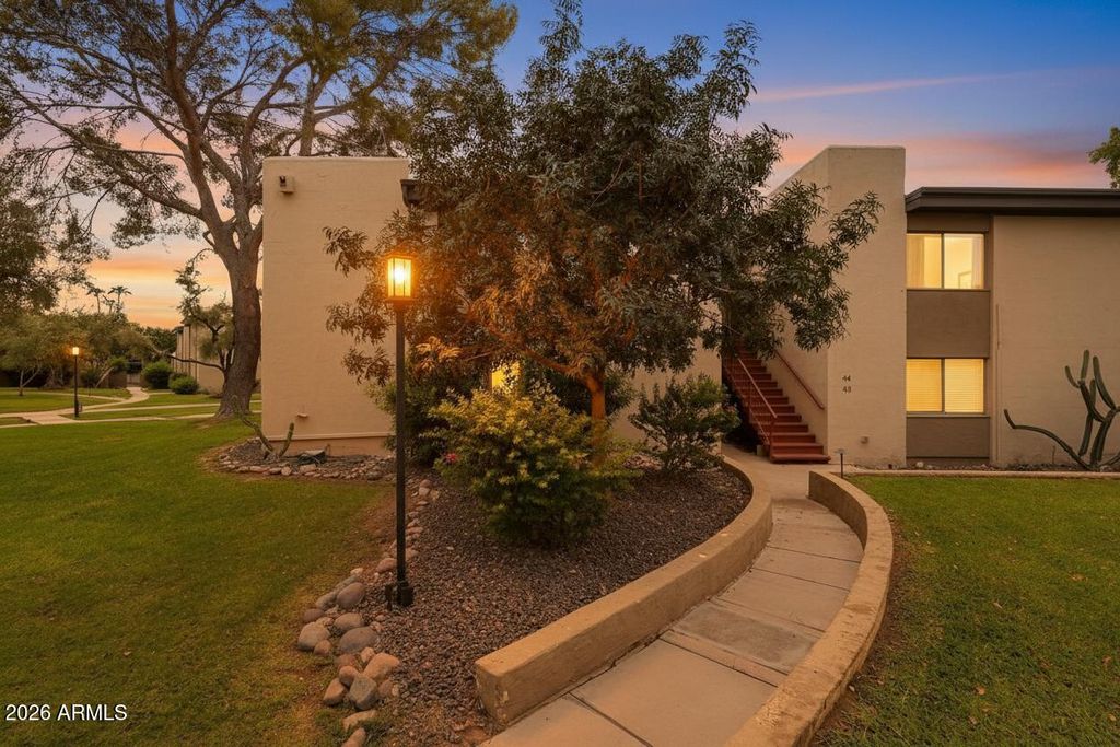 4201 E CAMELBACK Road 41, Phoenix, AZ 85018 — photo 2