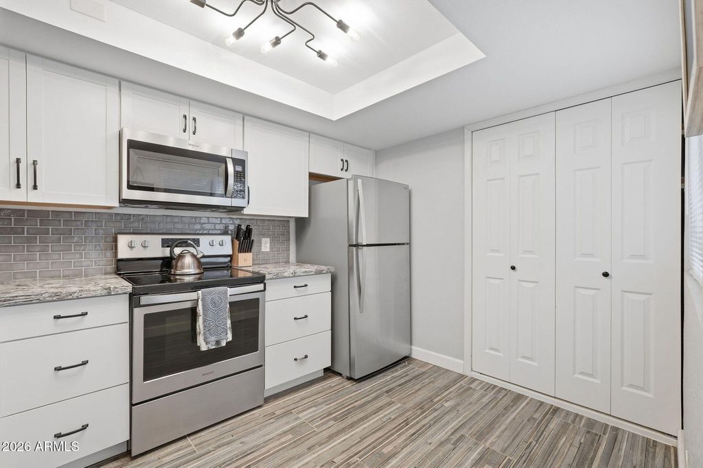 4201 E CAMELBACK Road 41, Phoenix, AZ 85018 — photo 5