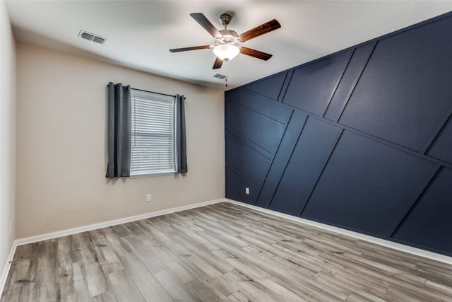 215 Ivan Court, Anna, TX 75409