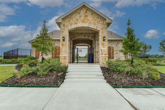 215 Ivan Court, Anna, TX 75409