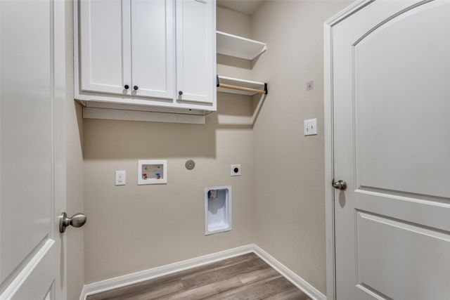 215 Ivan Court, Anna, TX 75409