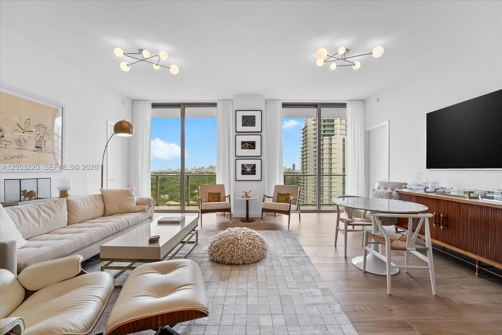2678 Tigertail Avenue 1508, Miami, FL 33133