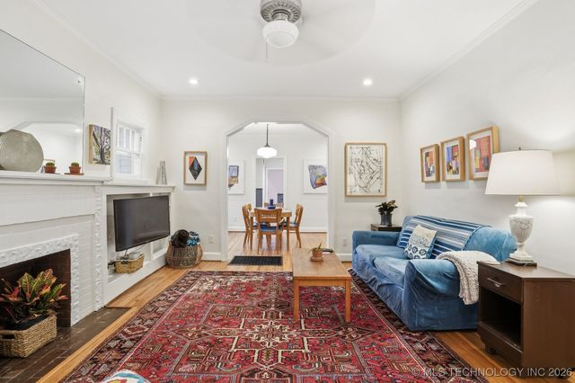 1615 S Gary Place, Tulsa, OK 74104