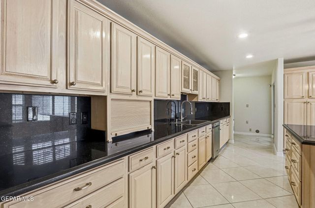 6016 OLEASTER Drive, El Paso, TX 79932
