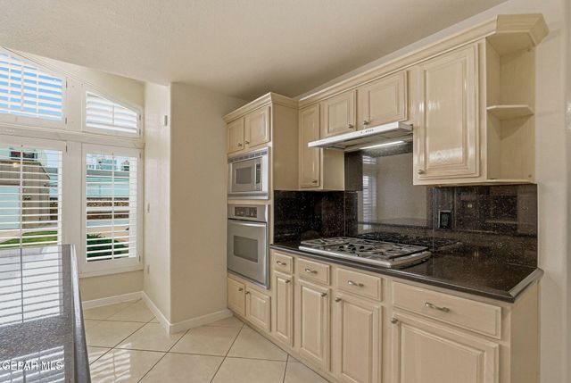 6016 OLEASTER Drive, El Paso, TX 79932