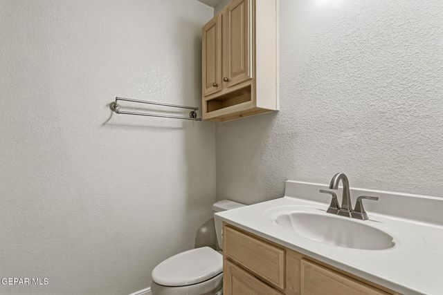 6016 OLEASTER Drive, El Paso, TX 79932