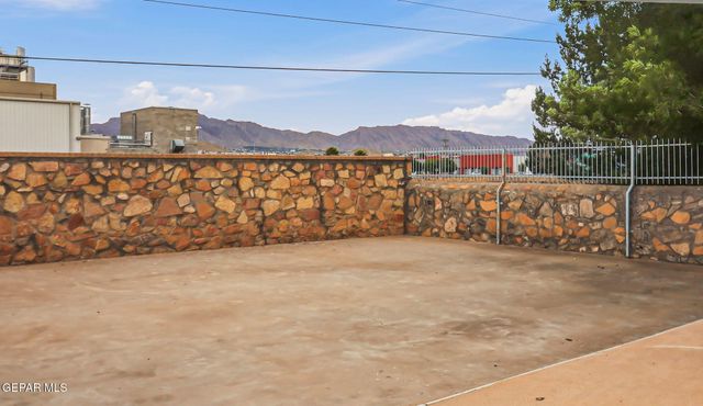 6016 OLEASTER Drive, El Paso, TX 79932