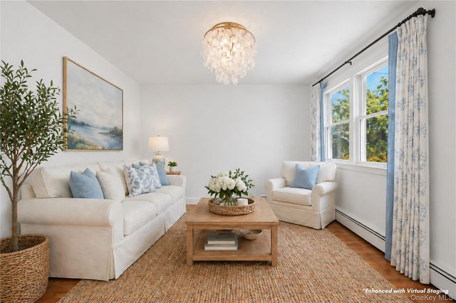 17 June Avenue, Bayville, NY 11709