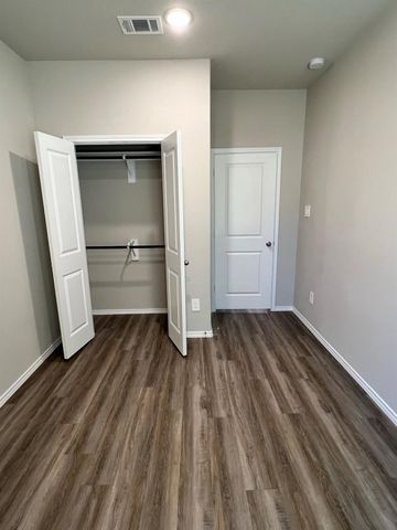 11606 Vistawood Street, Willis, TX 77318