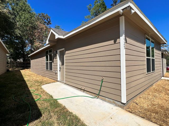 11606 Vistawood Street, Willis, TX 77318