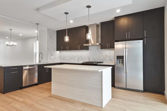 3013 N Normandy Avenue, Chicago, IL 60634