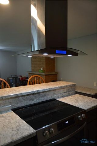 309 Huron Road, Findlay, OH 45840