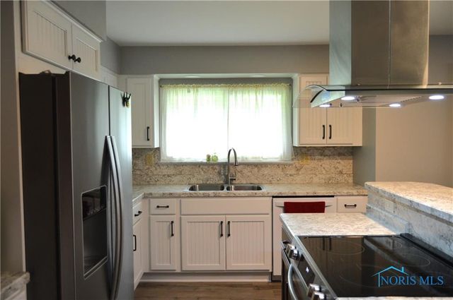 309 Huron Road, Findlay, OH 45840