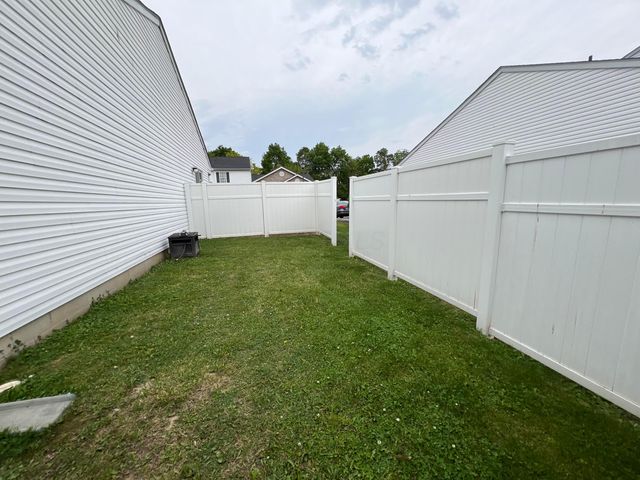 4689 Parrau Drive, 61A, Columbus, OH 43228
