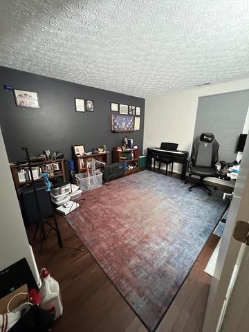 4689 Parrau Drive, 61A, Columbus, OH 43228