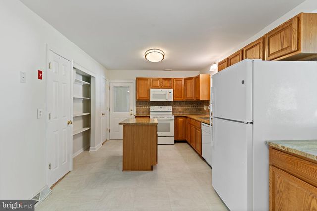 22712 PARKVIEW DR, California, MD 20619
