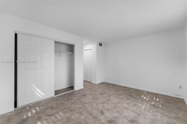 7722 Camino Real E-218, Miami, FL 33143