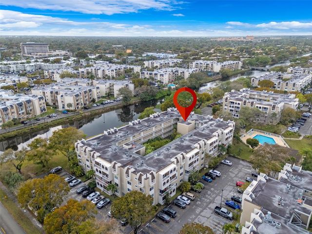 7722 Camino Real E-218, Miami, FL 33143