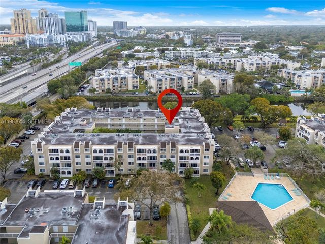 7722 Camino Real E-218, Miami, FL 33143