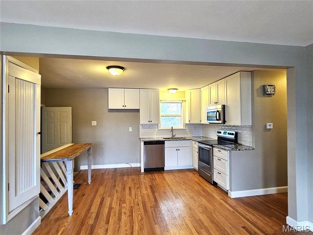 45 Saint Leonard Court, St Charles, MO 63301