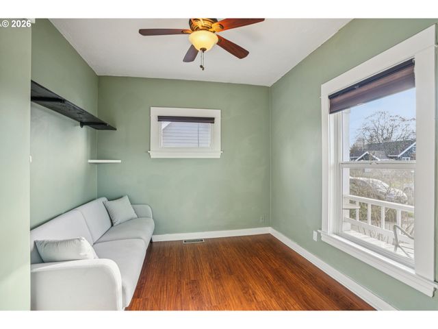 5617 Se FRANCIS St, Portland, OR 97206