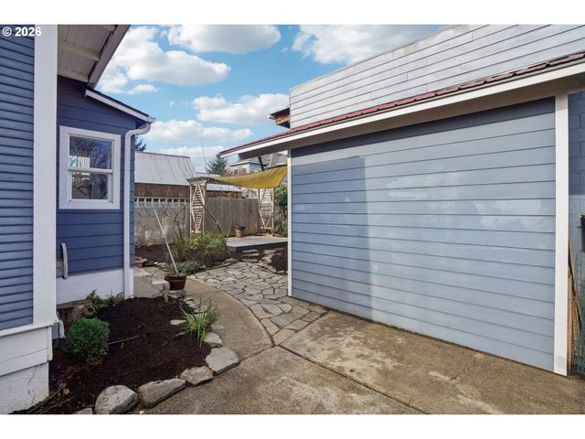 5617 Se FRANCIS St, Portland, OR 97206