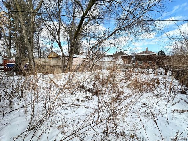 11360 Prest Street, Detroit, MI 48227