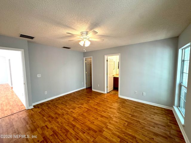 696 HAMPTON DOWNS Court, St. Johns, FL 32259