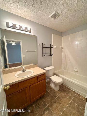 696 HAMPTON DOWNS Court, St. Johns, FL 32259