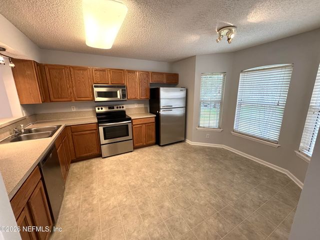 696 HAMPTON DOWNS Court, St. Johns, FL 32259