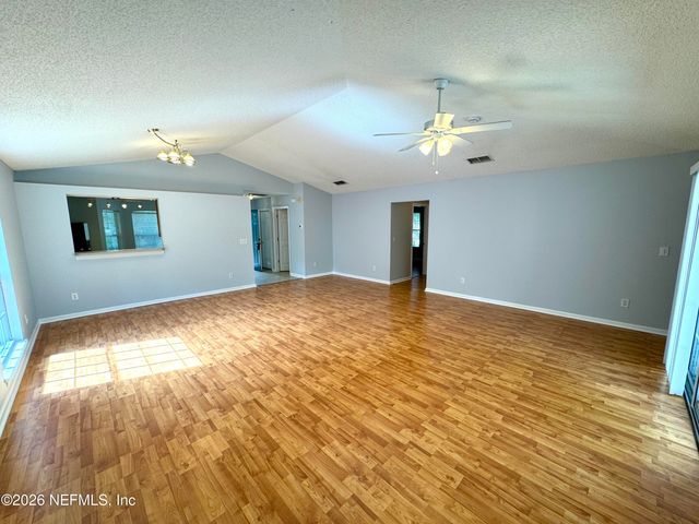 696 HAMPTON DOWNS Court, St. Johns, FL 32259