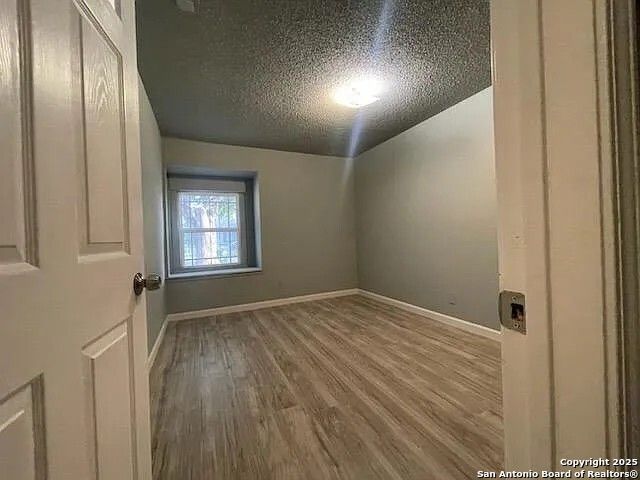 6605 Spring Lark, San Antonio, TX 78249