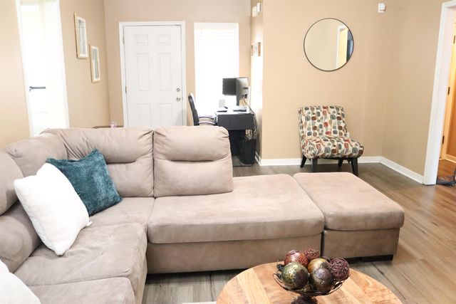 1480 PEMBERTON LN, Cordova, TN 38016