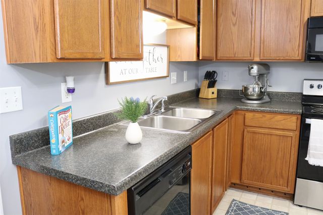 1480 PEMBERTON LN, Cordova, TN 38016