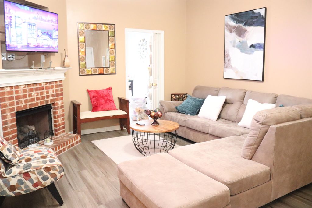 1480 PEMBERTON LN, Cordova, TN 38016