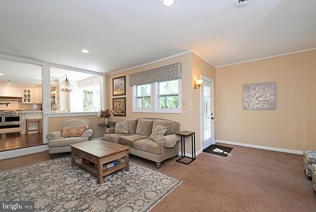 1608 S CRESCENT BLVD, Yardley, PA 19067