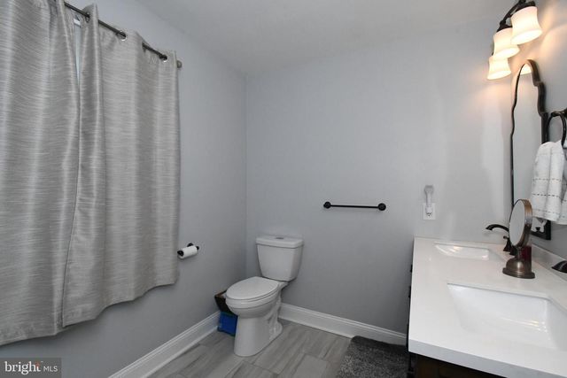 1608 S CRESCENT BLVD, Yardley, PA 19067