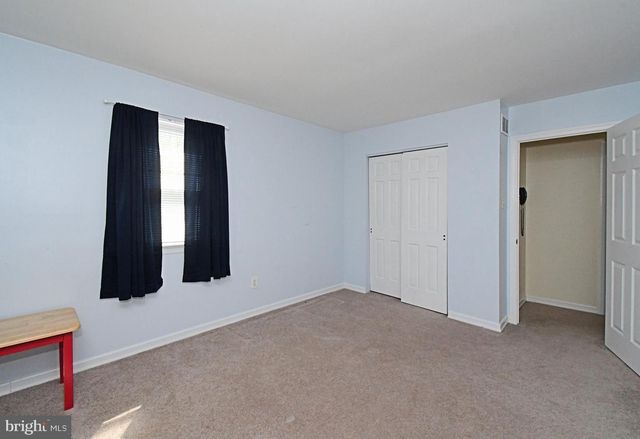 1608 S CRESCENT BLVD, Yardley, PA 19067