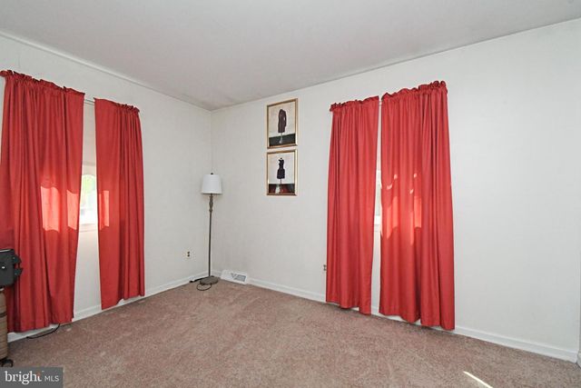 1608 S CRESCENT BLVD, Yardley, PA 19067